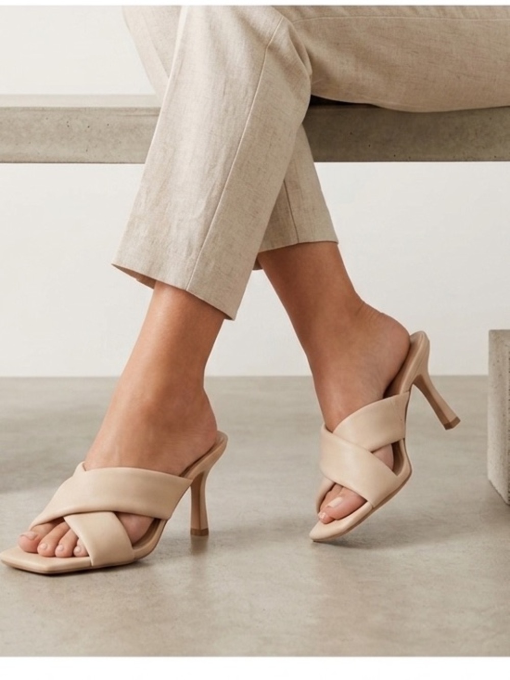 Women's Light Tan Crisscross Sandals